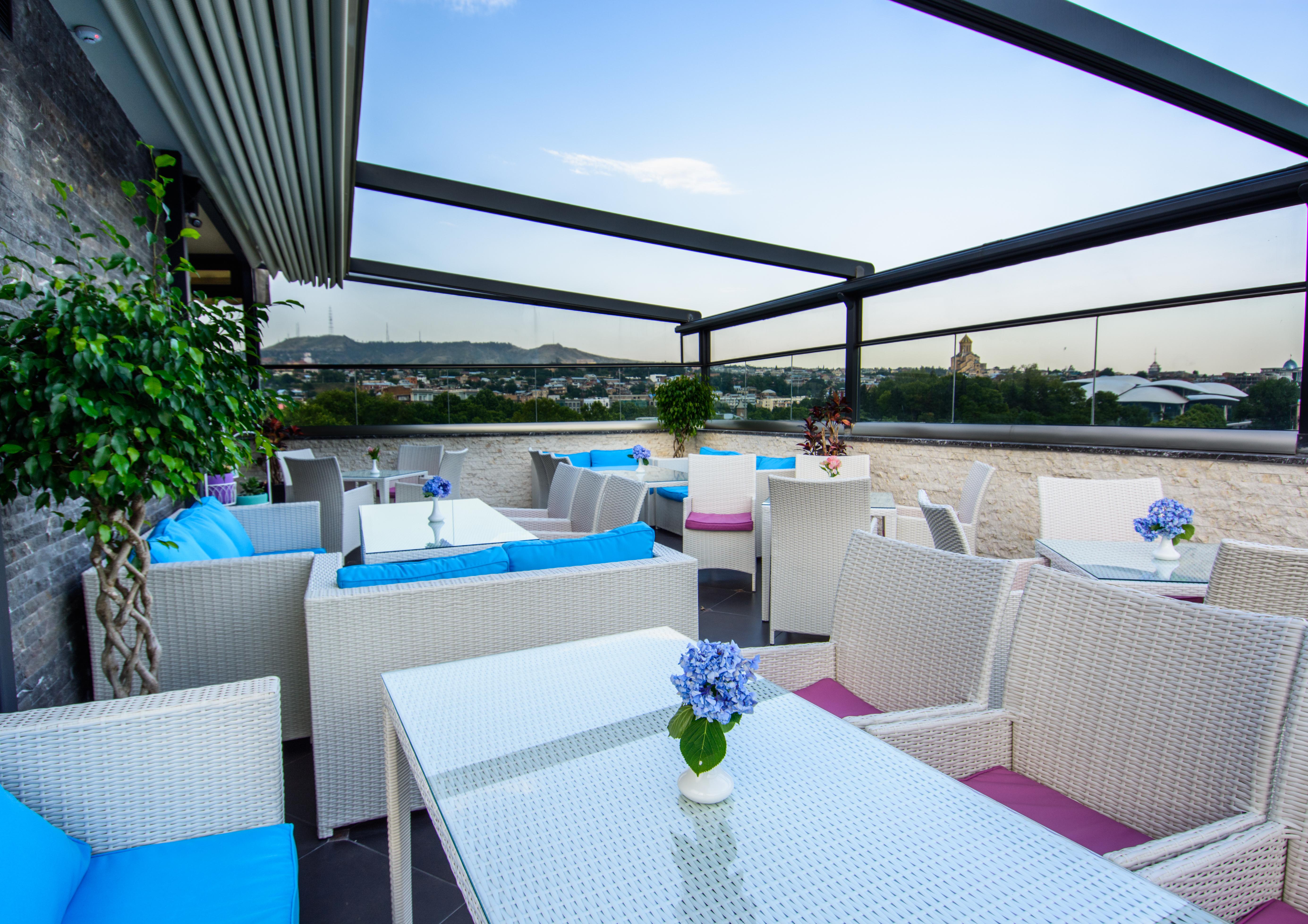 River Side Hotel Tiflis Exterior foto Skyline Terrace